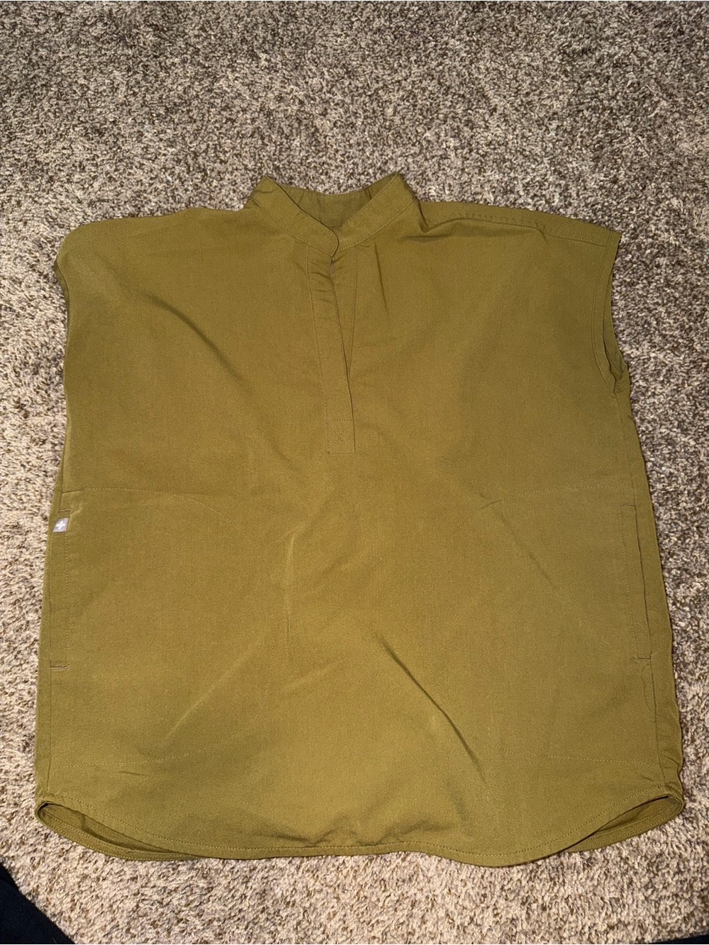 Figs women’s Rafaela scrub top in olive green xxs